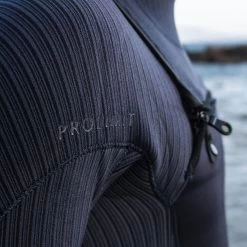 Prolimit Predator 5/3 Frontzip -Professional surf equipment store prolimit predator freezip action