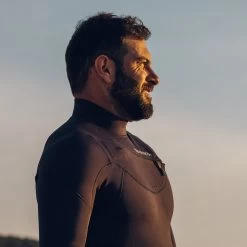 Manera Seafarer 5/3 FZ Wetsuit 8 Manera Seafarer 5/3 FZ Wetsuit -Professional surf equipment store seafarer 3 2 2023 action 8